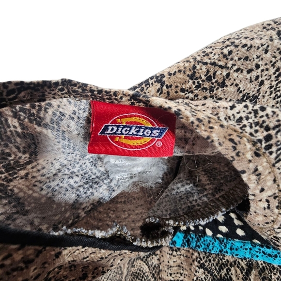 Dickies Snake Print Women's Scrub Top size XS - Picture 4 of 4